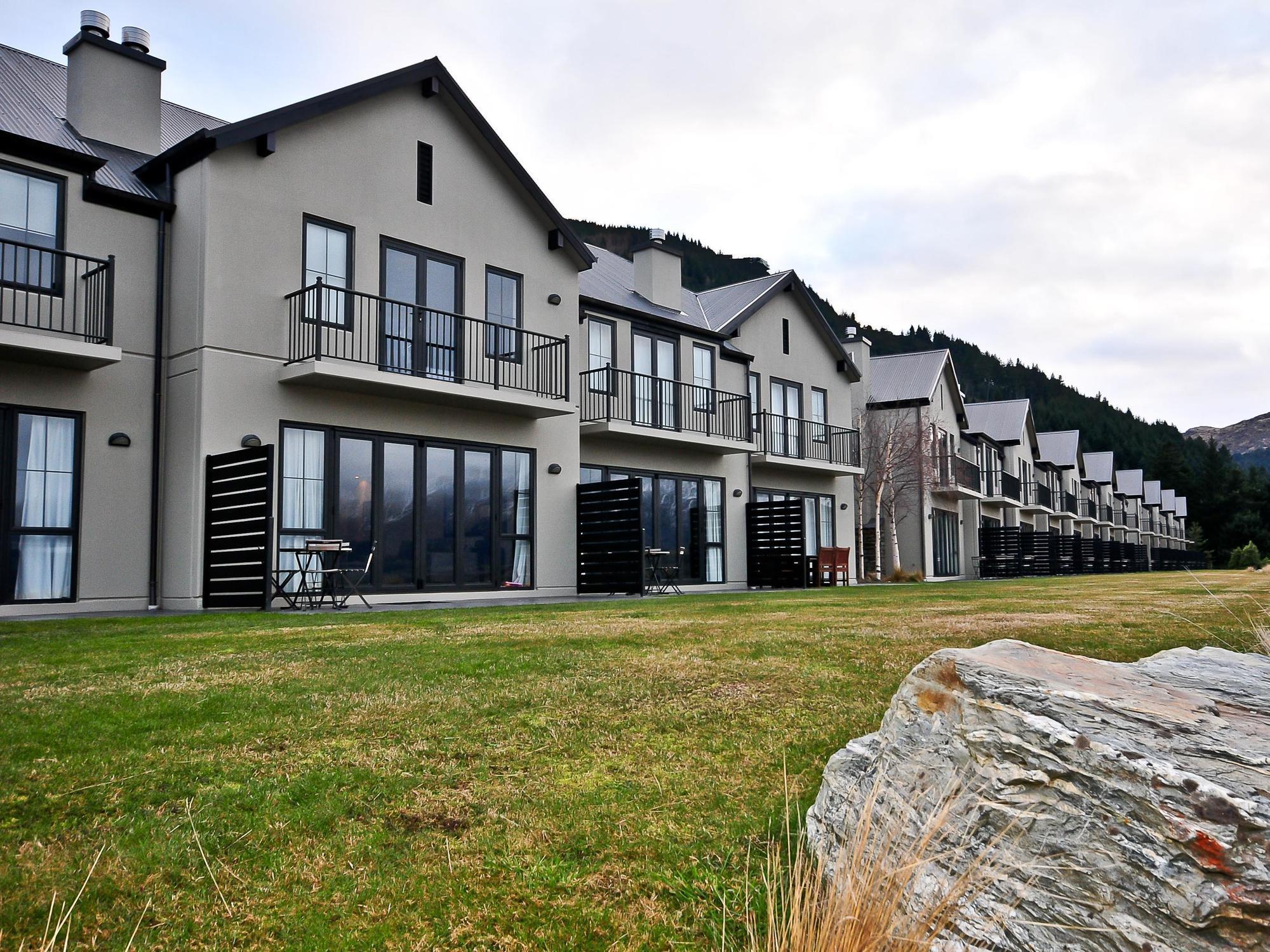 Platinum Queenstown Extérieur photo