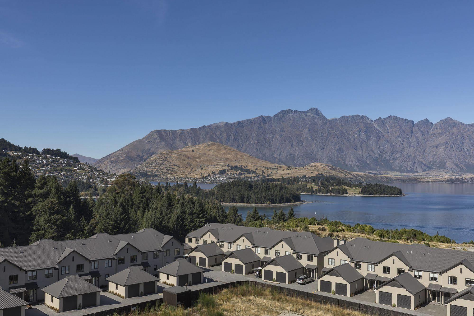 Platinum Queenstown Extérieur photo